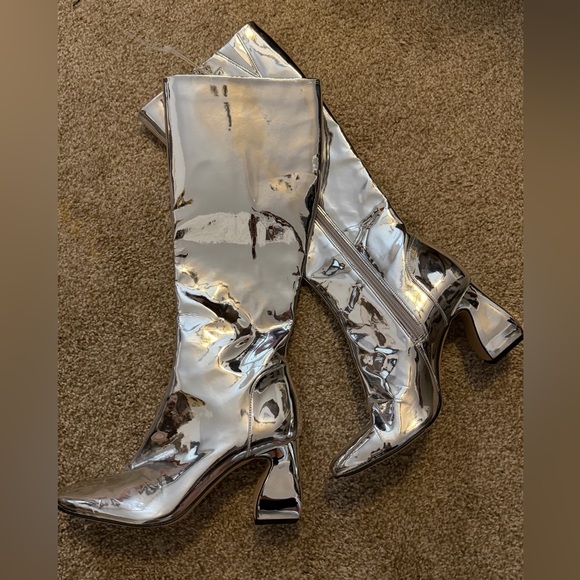 NEW (no box) Gianni Bini Rylee Mirror Metallic tall silver boots - Picture 14 of 15